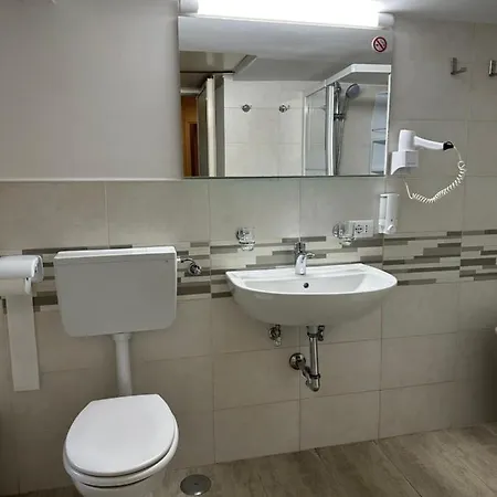 Casa Vahid